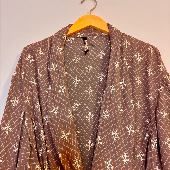 Vintage Rabhor Silk Robe - Picture 3 of 9